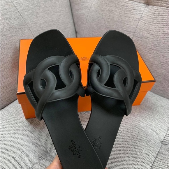 Hermes Aloha Rubber Sandals - Picture 15 of 16